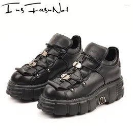 Casual Schuhe Plattform Gothic Sneakers Schwarz Punk Frauen Kreuz Gebunden Dicken Boden Flache Street Fashion Weibliche