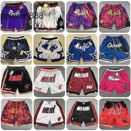 Pantaloncini ricamati ad asciugatura rapida da uomo Raptors Pantaloni a sfera blu ricamati retrò Hot Magic Mcgrady Pantaloncini casual Capris Sport americani di alta strada