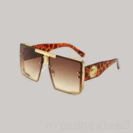 Lentes de Sol Mujer Solglasögon för kvinnor Designer Brown Gradient Lenses Leopard Sun Glasses Man Gold Plated Round Pattern UV400 glasögon med Box GA0128 C4