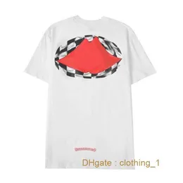 Nova marca de moda Ch camisetas masculinas Designer Overlap Cross Print Tops de manga curta Bolsos de couro no peito Retro Sânscrito Ferradura Casual Casais T-shirt WGKH