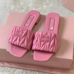 Chinelos de designer de luxo mulheres verão sliders ao ar livre plana praia mula couro genuíno sapatos casuais sandálias piscina slide