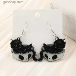 Charm 1 pair of womens straight pendant earrings creative acrylic night light embrace cat jewelry holiday birthday gift for girls Y240328