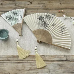 Decorative Figurines Chinese-style Hand-painted Folding Fan Silk Fabric Bamboo Leaf Landscape Hanfu For Girlfriends Exquisite Gift Box