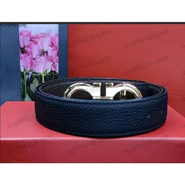 2023 Smooth Leather Belt Luxury Belts Designer för män Big Buckle New Lychee Grain 3,3 cm Manlig kyskhet Topp Fashion Mens Wholesale