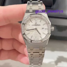 Zamansız AP kol saati Royal Meşe Serisi Watch Womens Watch 33mm Çap Kuvars Hareket Hassasiyet Çelik Platin Boş Zamanlı Kadın Lüks Saat