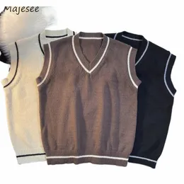 sweater Vest Men Spring V-neck Japanese Vintage Striped College Knitted Fi Loose All-match Ins Sleevel Simple Clothing a6jN#