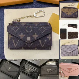 Klassiska klaffkortshållare Purses Designer Walls Womens Luxury Coin Leather Cardholder Mens Black Wallet Woman Card Case Key Pouch Man Keychain Purse med Box G