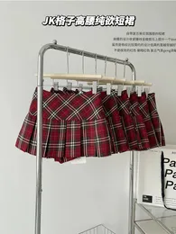 Летние женские винтажные мини-юбки в клетку, шорты в консервативном стиле Gyaru 2000-х годов, эстетические красные трапециевидные классические классические модные модели с высокой талией 240308