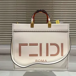 10A مصمم حقيبة حقيبة Women Handbag حقيبة فاخرة الأزياء أكياس فيندين أكياس كبيرة حقائب حقيبة شاطئية مطرزة مع صندوق