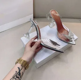 2024 Designer vestido sapatos transparente diamante arco salto alto brilho toe saltos ponta fina com o vazio sexy mulheres sandálias verão cristal fada vento 35-40