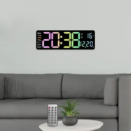 壁時計リモコン付きデジタル時計カラフルなアンビエントライトサイレントモダンベッドルームホーム教室の装飾