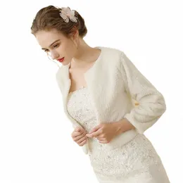 Nerw Winter Bridal Fur Wraps Wedding Bolero Jacket Jacket Cheap Bridal Shawl Capes بالإضافة إلى حجم Bolero Faux Fur Shawls Jackets D8fy#
