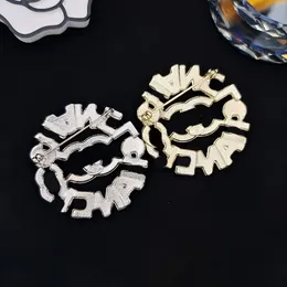 20style Alloy Wedding Dress Pins Brooches Brand Designer Double Letter Gold Plated Brooch Men Women Festivals Party Jewelry Gift Wholesale