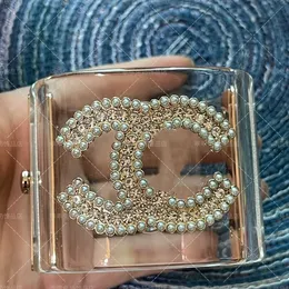 Tasarımcı Kadın Bilezik Ch Fashion Classic büyük akrilik lüks marka bileklik şık çok yönlü mektup Kakma su elmas şeffaf geniş bracele