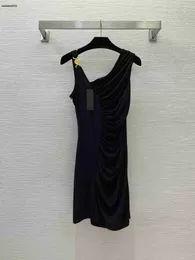 デザイナードレスの女性ドレスブランドスカートファッションロゴハイスリットセクシーなスリムドレス女性ディナーパーティー豪華な生地長いスカート3月29日