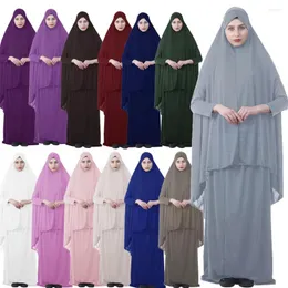 Etnik Giyim Müslüman Kadınlar Khimar Abayas 2 adet Set Tepesi İslami Dua giysi giysileri Robe hicret Abaya Eşarp Ramazan Eid