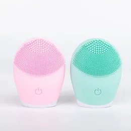 Новый 2024 Силиконовая очищающая лицевая щетка. Электрическое лицо чистое устройство массажер для лица кожи очиститель звуковой вибрации глубоко уборка пор 2.