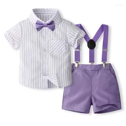 Conjuntos de roupas Kid Boy Gentleman Outfit Vertical Stripe Imprimir Mangas Curtas Camisa com Gravata Borboleta e Suspender Shorts Set para desgaste formal