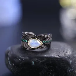 حلقات الكتلة GEM'S BALLETMILKY Blue Moonstone Gemstone الخاتم المصنوع يدويًا هدية ريشة قابلة للتعديل