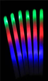 50 PCSLOT LED -skumpinne färgglada blinkande batonger 48 cm Red Green Blue Lightup Sticks Festival Party Decoration Concert Prop2051600