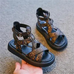 Mode sommar barn skor flickor sandaler romerska sko barn öppen tå sandal toffel casual prinsessor skor mjuk sula strand glider
