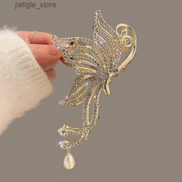 Hårklipp Vanika Fashion Butterfly Hair Claw Rhinestone Pearls Hair Clips for Women and Girl Ponytail Claw Clip Hair Accessories Gifts Y240329