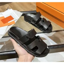 2024 Slides Homens Mulheres Chypre Couro Sandálias Luxo Camurça Chinelos Tamanho EU35-46 Naturel Designer Chinelos Cuir Verão com Caixa Sandles Sapatos Clássicos Praia