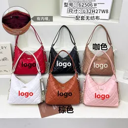 Early Spring New Rhombus Embroidery Thread Large Capacity Fashion All-Match Shoulder Underarm Bucket Bag Women's Bags Wholesale