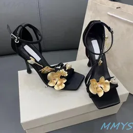 Designer Sandaler Luxury Dress Shoes Gold Flower High Heels Black Womens Open-Toe Evening Shoes 9cm Storlek 35-40