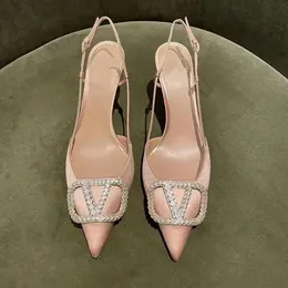 2022 Nowy jedwab i satynowe wysokie obcasy Woda Diamond Button Wedding Buty opaski na głowę puste cienkie obcasy sandały damskie różowe pojedyncze buty