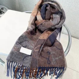 Sciarpa di lana scozzese di design Scialli lunghi invernali Sciarpa di cashmere da donna Sciarpe con nappe per uomo Tocco morbido caldo con etichette Accessori di lusso 40 * 200 cm -6