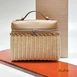 Loro Piano Bag Luxury Bag Loro Woven Bag Novo LP Bambu Bolsa Piano Couro Cor Correspondente Praia Férias Bolsa de Ombro Bolsa de Piquenique Designer Bags 5922