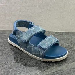 2024 디자이너 아빠 샌들 여성 New Blue Black Cowboy Sandal 송아지 가죽 캐주얼 신발 퀼트 플랫폼 여름 해변 고무 밑창 아빠 슬리퍼 35-40