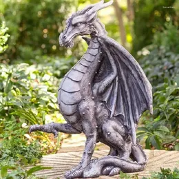 Dekoracyjne figurki 1PC Flying Dragon Art Sculpture for Home Decoration Ornament Rzemiosła Zła diabła Halloweenowa wystrój posągów