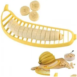 Fruktgrönsaksverktyg Plastisk bananskivare grönsaker Cutter Sallad Maker Practical Chopper Cooking Knife Kitchen Gadget Creative Drop Otiyv