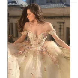Festklänningar Elegant blommigt tryck prom klänning chic älskling från axelapplikationerna bollklänningar golvlängd formell kväll
