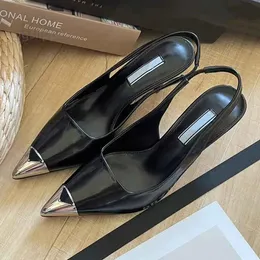 Designer de mulheres de salto alto sandálias de luxo sapatos formais lindo verão genuíno triângulo etiqueta de couro fino salto marca couro genuíno dedo do pé alto