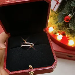 Love Nail Ring Men Ring for Woman 클래식 럭셔리 웨딩 링 18K 골드 디자이너 링