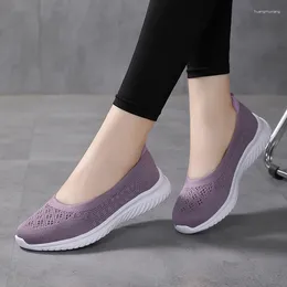 Casual skor mesh stickade randiga lägenheter för kvinnor 2024 sommar snörning sneakers kvinna andningsbara mjuka sulor plus storlek 42