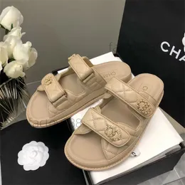 canale Donna Donna Pelle di vitello Sandali papà trapuntati Sandali estivi firmati Scarpe con plateau Scarpe basse con zeppa con fibbia a diamante Sandalo slip on cinturino alla caviglia Spiaggia 35-41