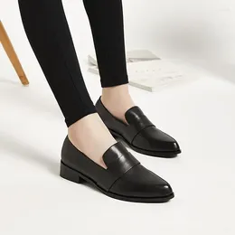 Casual Shoes Normal Leather Office for Woman 2024 Women's Summer Footwear Low Heel Elegant Formal Black Pointed Toe Stylish Y2K