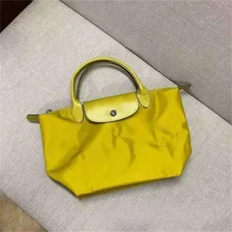 2024 Bolsas de alta qualidade Grande capacidade de sacola de compras % 90 de desconto Atacado e moda pano ombro saco tamanho praia sacola designer de luxo bolsas de nylon tasche