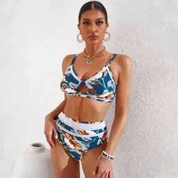 Damenbadebekleidung 2022 Sommerfrauen neuer Bikini Tropical Sexy Temptation Split Plant Flower Badeanzug J240330