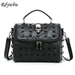 Shoulder Bags Rdywbu Women Real Split Sheep Leather Messenger Bag Rivet Skull Tote Handbag Travel Crossbody Bolsas Femininas Dollar Price