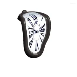 Orologi da tavolo 2024 Creatieve Seat Draaien Klok Smelten Tafel Haakse Retro Vervorming Romeinse Numerber Klokken Kantoor Home Decor