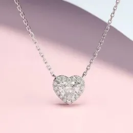 New fashion necklace women's Moissanite heart heart diamond pendant luxury high-grade diamond clavicle chain set chain jewelry