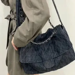 Designer axelväskor kvinnors stora kapacitet vintage crossbody väska denim shopping väska 42x34cm 26669