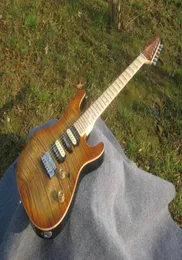 Verkaufe eine E-Gitarre von Sur, braun, 2 Pfosten, Tremolo-Griffbrett aus Ahorn mit Wellenschliff 1902246