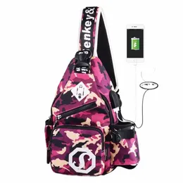 Nowa torba na klatkę piersiową na zewnątrz Waterproof Crossbody Daypack dla kobiet z dziurą do słuchawki i regulowaną B6C2#