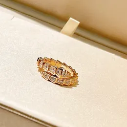 حلقة Jewlry Viper Ring for Women 2 أنماط مع حلقات تصميم جمالية حجرية لا توجد حلقات مجوهرات مطلية بالفضة